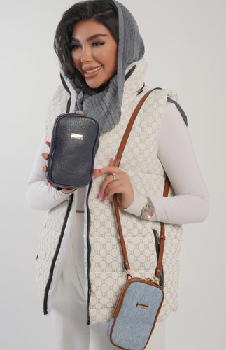 کیف موبایلی زنانه شیک و سبک برای گوشی طرح کوچ Coach چرم صنعتی مشکی نمای بغل