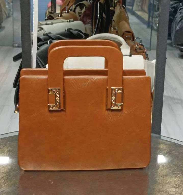 کیف مجلسی داتیس رنگ عسلی