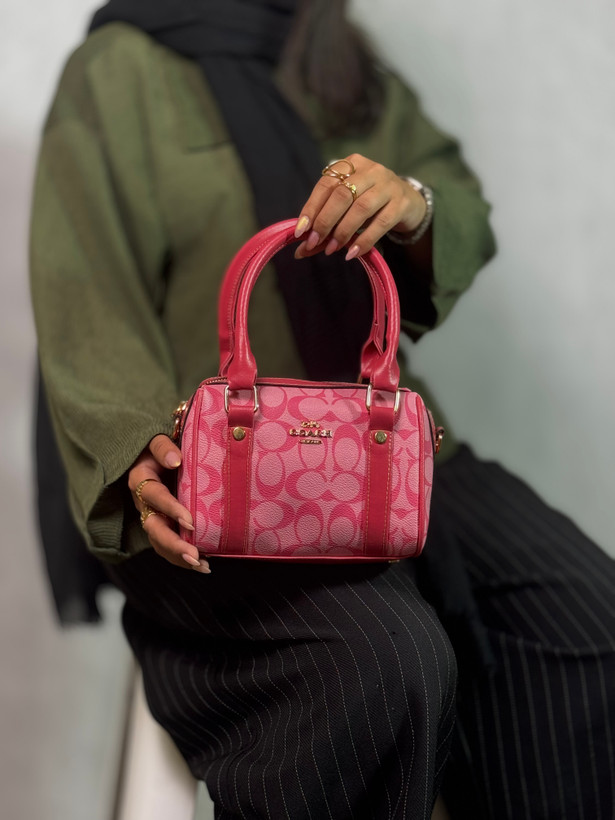 کیف دخترانه صندوقی کوچ صورتی coach